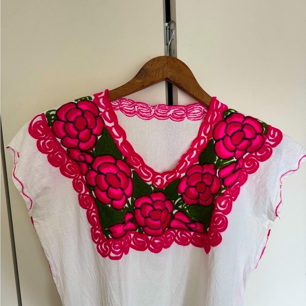 Mexican Floral Embroidered White and Pink Women's Top - Picture 2 of 3